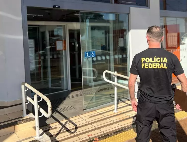 10 SÓ NO ES: Operação da PF fecha mais de 170 empresas que operavam de maneira clandestina, veja as fotos!