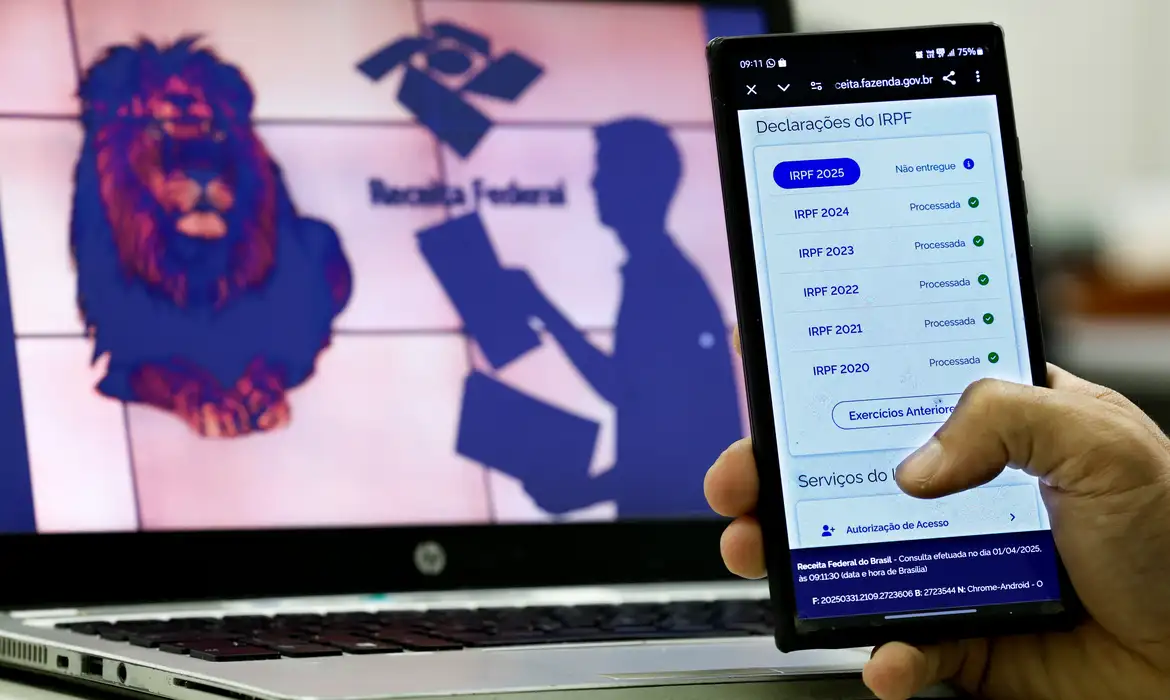 IR 2025: veja onde baixar o aplicativo e como declarar o Imposto de Renda