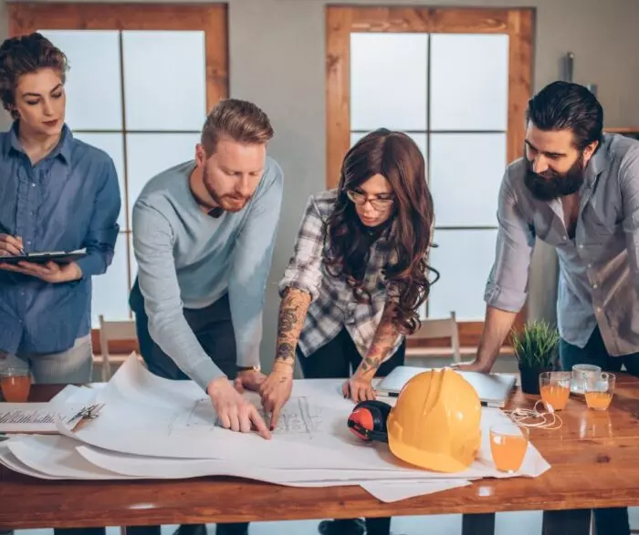 ENGENHEIROS E ARQUITETOS ENGENHEIROS E ARQUITETOS