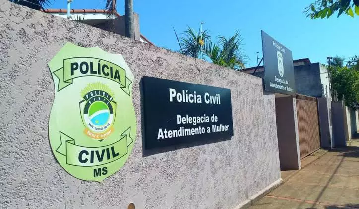 Homem é preso após agredir e manter a esposa em cárcere privado em Três Lagoas