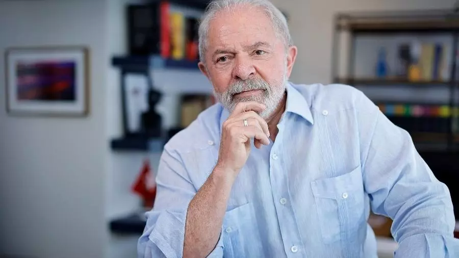 Lula faz live semanal
