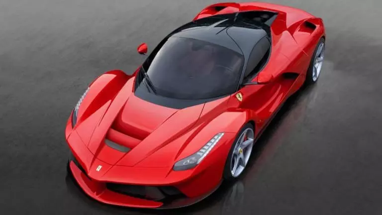 Ferrari LaFerrari lidera ranking do IPVA mais caro do Brasil em 2025