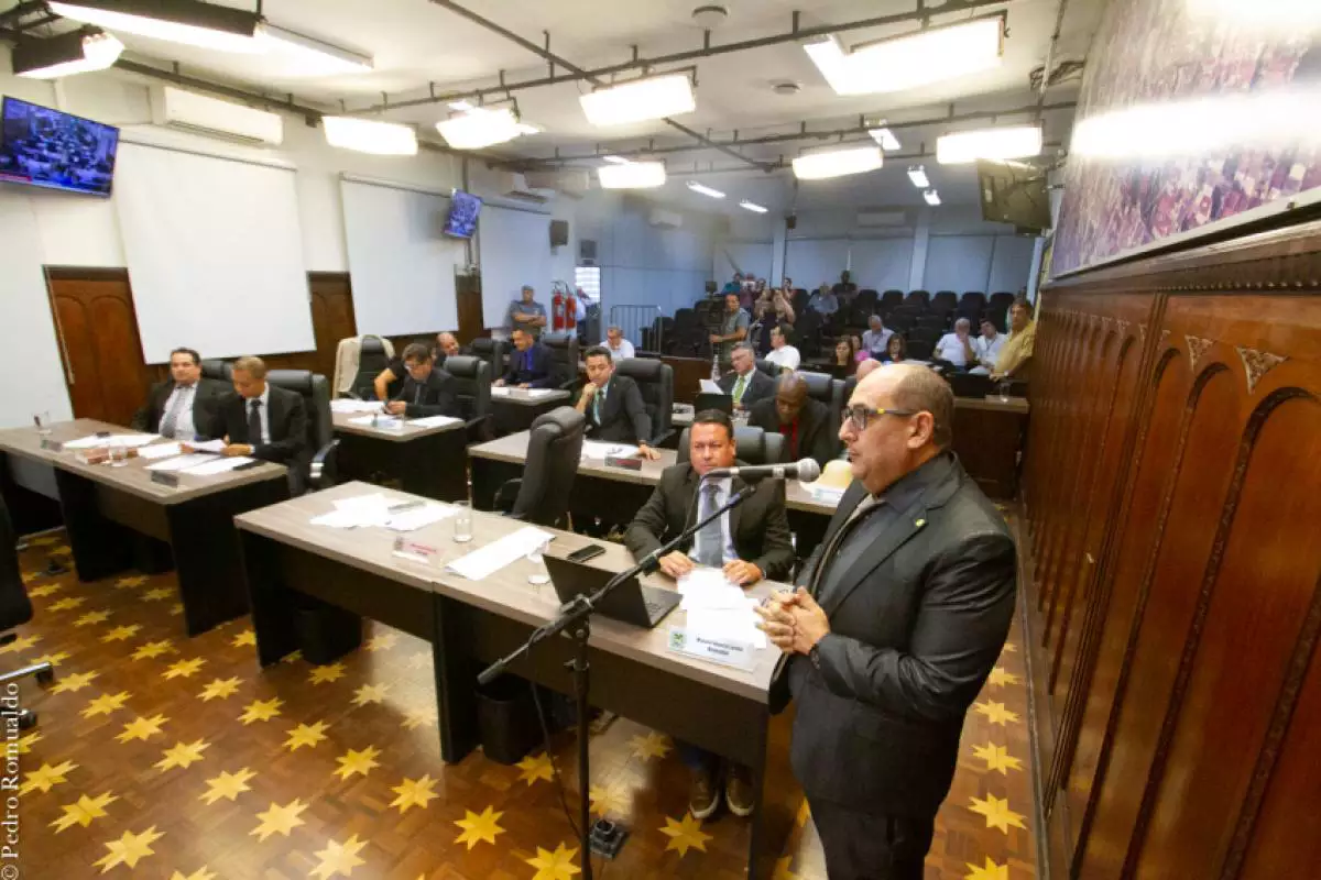 Vereadores de Bauru Cobram Providências Diante de Furtos e Vandalismo em Escolas Municipais