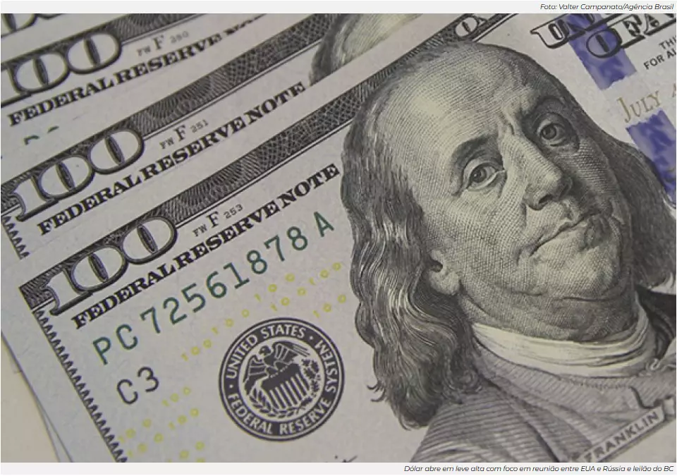 Dólar abre em leve alta com foco em reunião entre EUA e Rússia e leilão do BC
