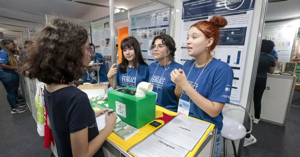 Feira de ciências e engenharia na USP mostra projetos inovadores de estudantes de todo o Brasil