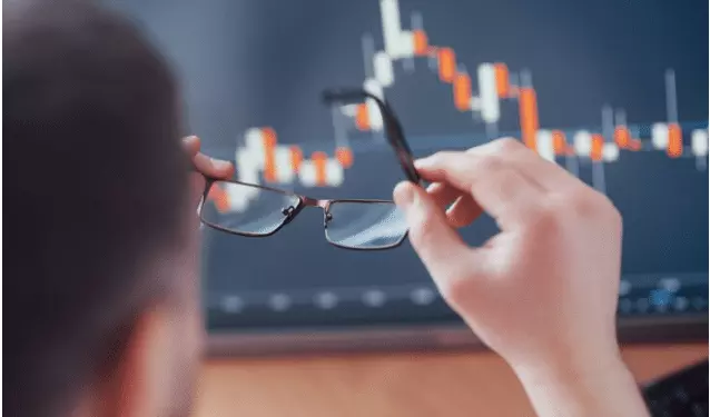 Ouro dispara, tarifas de Trump preocupam e Brasil resiste: a semana no mercado