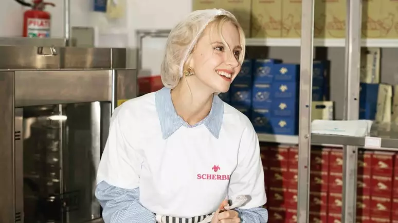 Isa Scherer se pronuncia após anunciar vaga de auxiliar de cozinha por salário mínimo