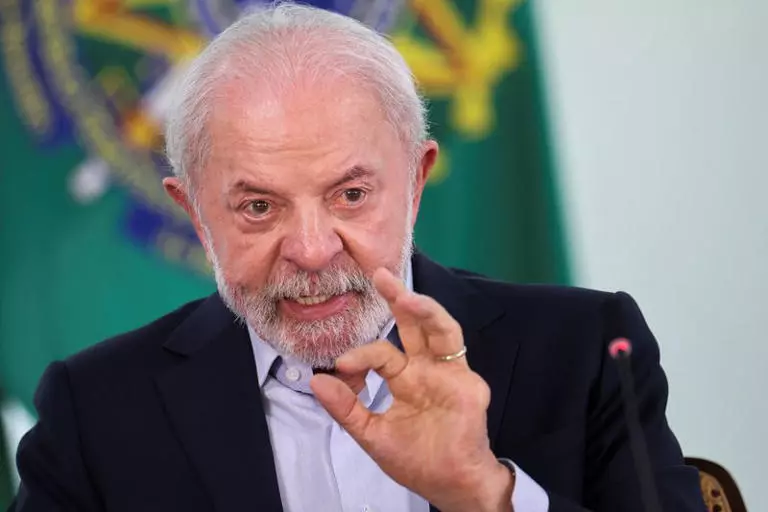 Lula diz que ligará novamente para Trump se negociações sobre tarifas não avançarem em breve