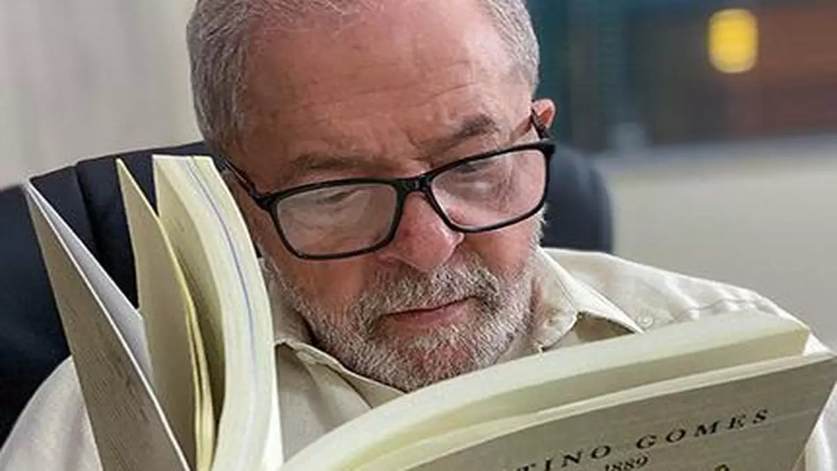 Governo Lula veta linguagem neutra em órgãos públicos