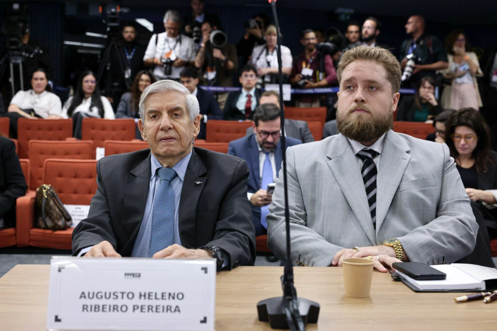 Moraes determina prisão imediata de generais condenados por tentativa de golpe