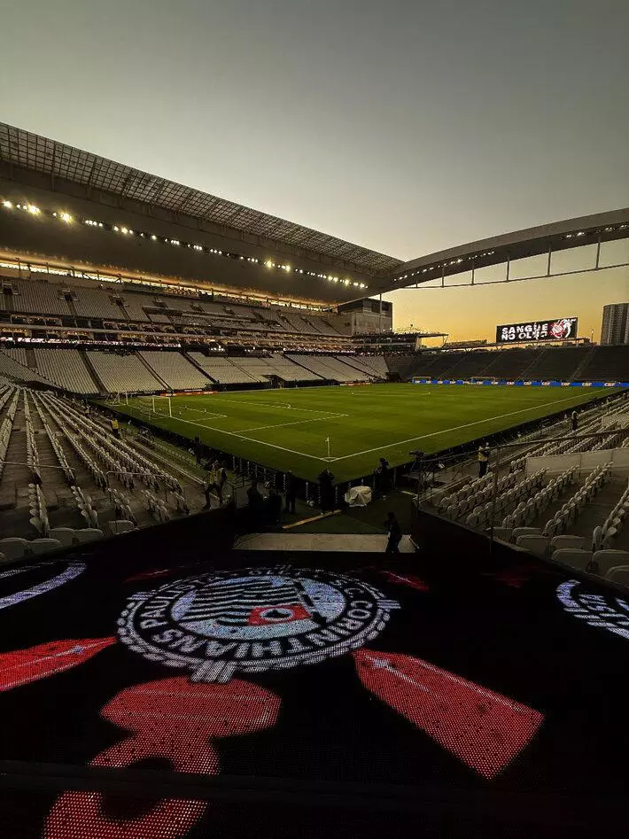 ‘Comprar o Corinthians é uma das maiores loucuras que o ser humano pode fazer’, diz empresário