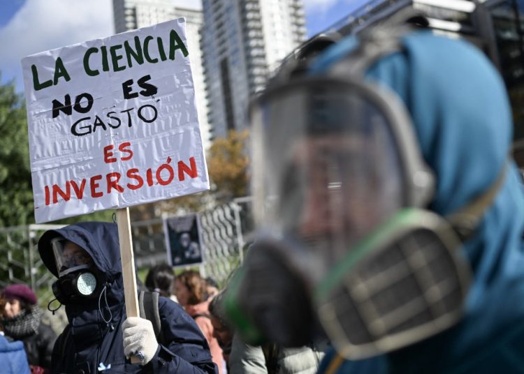 Argentina: o desastre avança