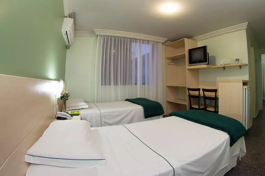 Apartamento conjugado de frente para o mar