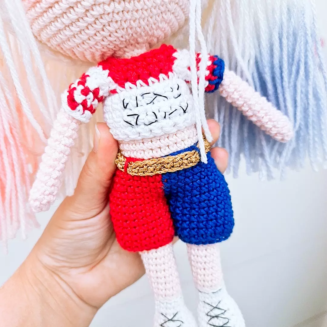 Boneca Arlequina Amigurumi - ATELIE FOFIS