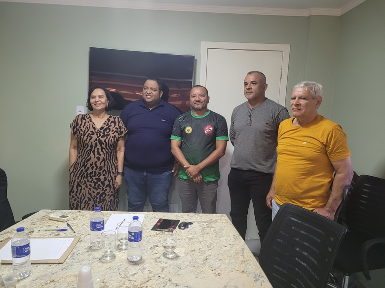 Câmara de Barreiras: Presidência se reúne com Liga Desportiva Barreirense
