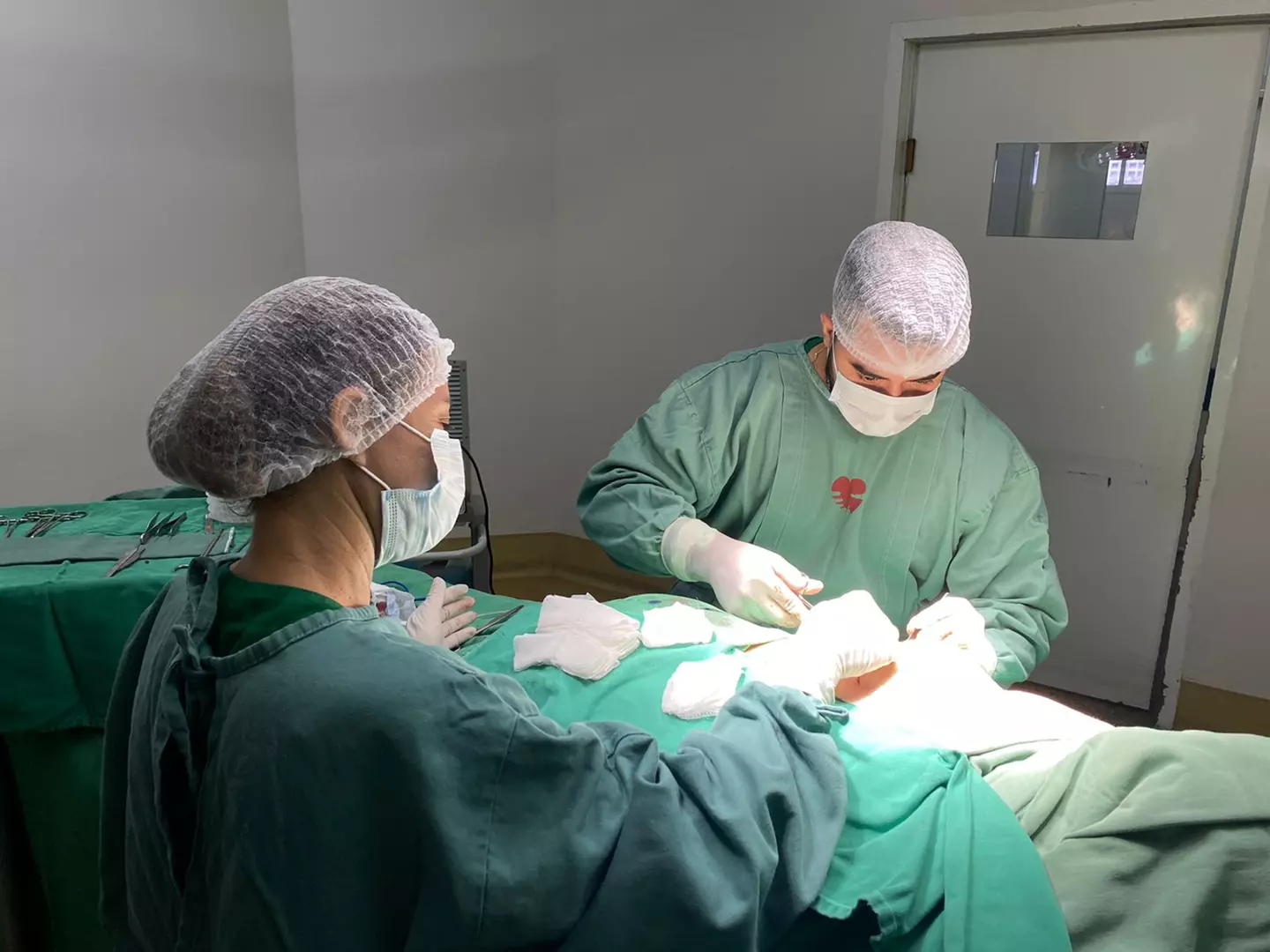 Saiba mais sobre a Histerectomia (cirurgia para retirada do útero) Saiba mais sobre a Histerectomia (cirurgia para retirada do útero)