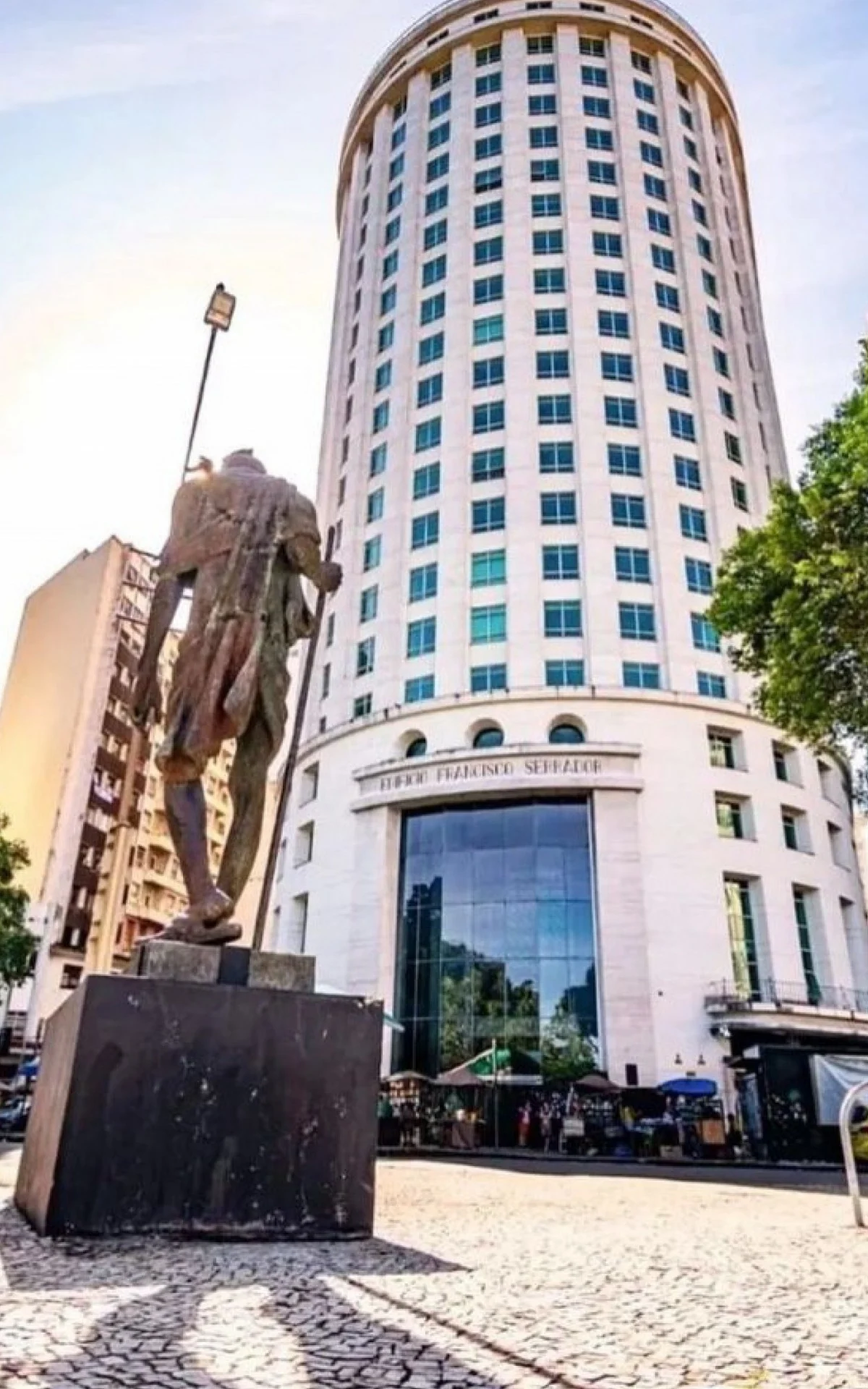 EDIFÍCIO SERRADOR – EBX - CENTRO - RJ EDIFÍCIO SERRADOR – EBX - CENTRO - RJ