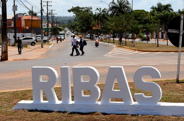 Setor industrial alavanca contratações e Ribas do Rio Pardo assume o topo