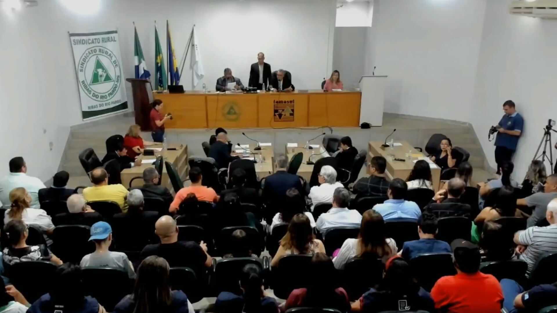 Câmara de Rejeitou pedido de cassação contra prefeito de Ribas do Rio Pardo