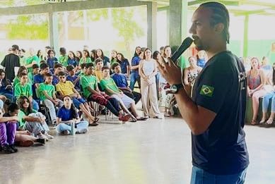 Delegado de Ribas ministra palestra sobre a importância do dia da Consciência Negra em Ribas do Rio Pardo