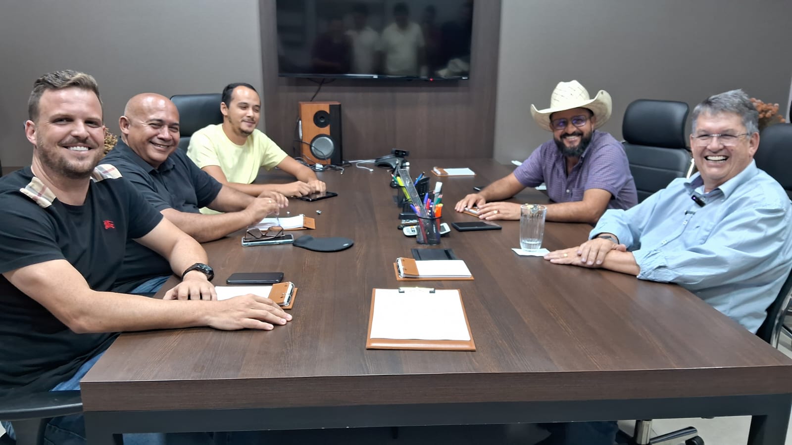 Roberson anuncia Ivo nas Finanças, Charlin na Sejel e Friosi na Saúde
