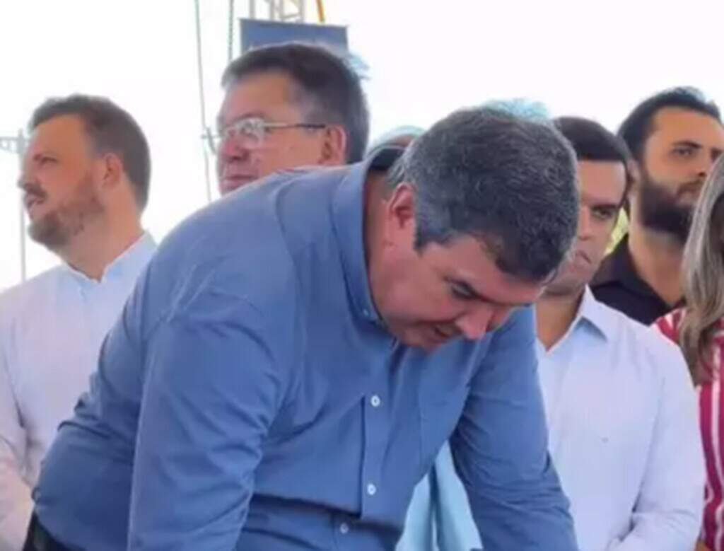 Riedel entrega pacote de obras em Ribas do Rio Pardo