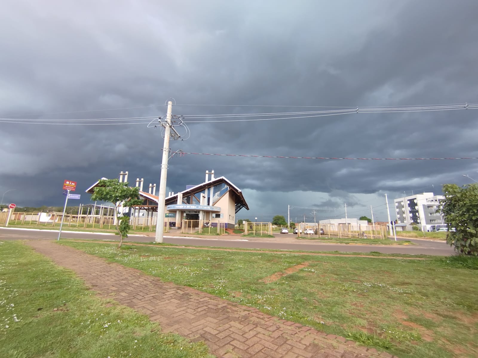 Mais chuva: Previsão alerta para temporal com 50 mm e ventos de 60 km/h em MS