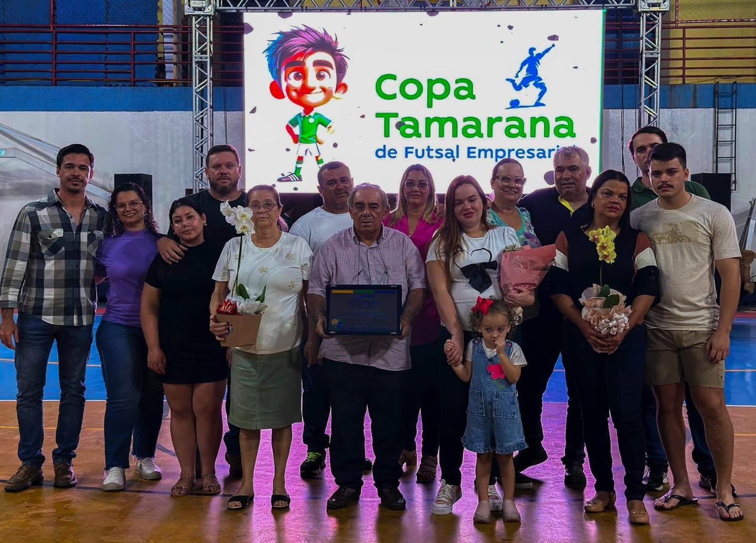 Abertura da Copa Tamarana emocionou público e homenageou ícone do esporte local
