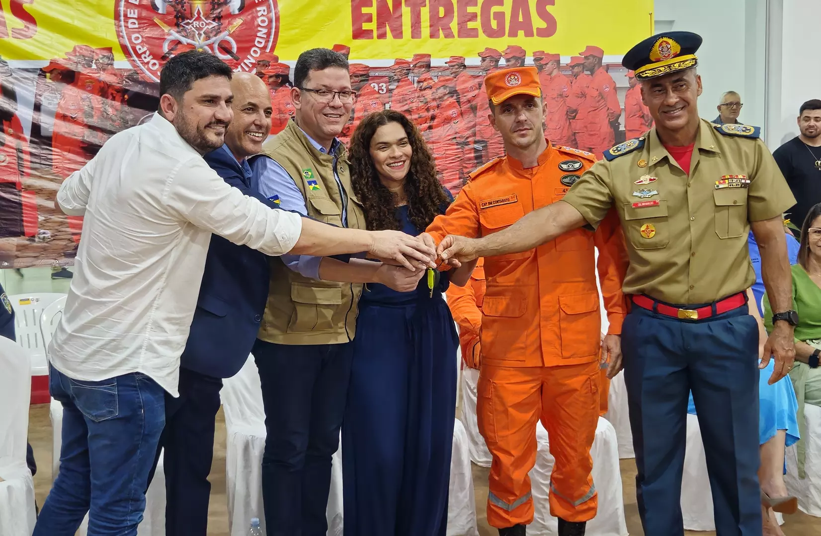 Pimenta Bueno: Jean Mendonça participa de inauguração da nova sede do Corpo de Bombeiros e solicita caminhão ABT para corporação
