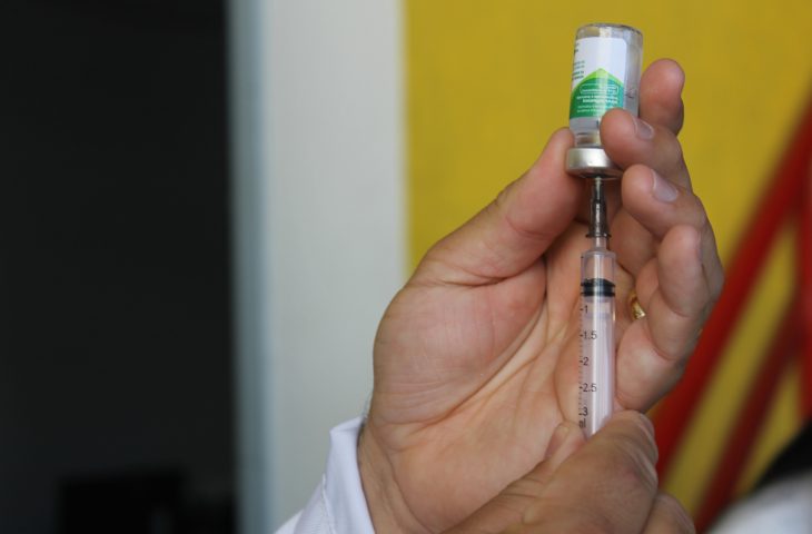 Saúde amplia público-alvo para vacinação com hexavalente nos 79 municípios