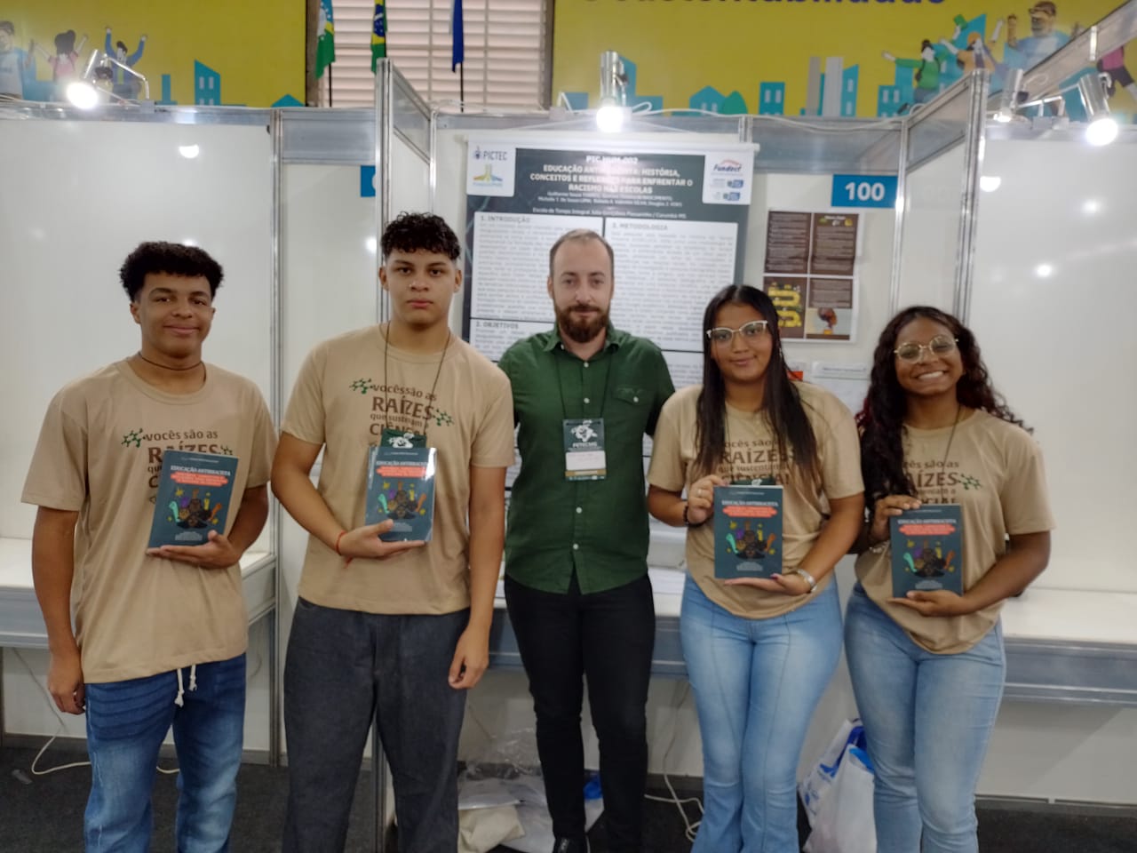 Escola de Corumbá apresenta cartilha de