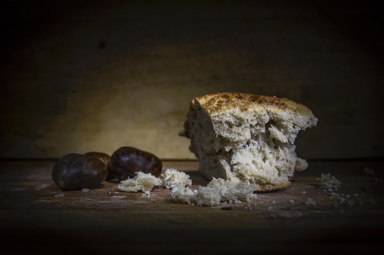 Nem só de pão vive o homem.