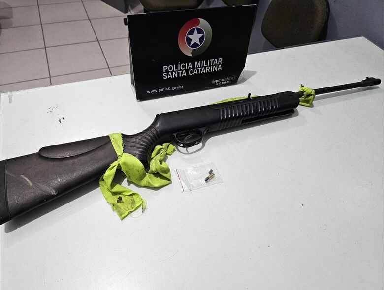 Idoso de 71 anos é preso após disparo contra vizinho em Guaramirim