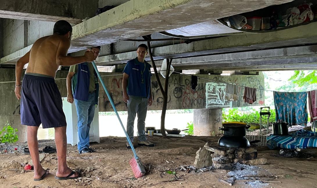 Serviço de Abordagem Social realiza ação para atender pessoas em situação de rua em Jaraguá do Sul