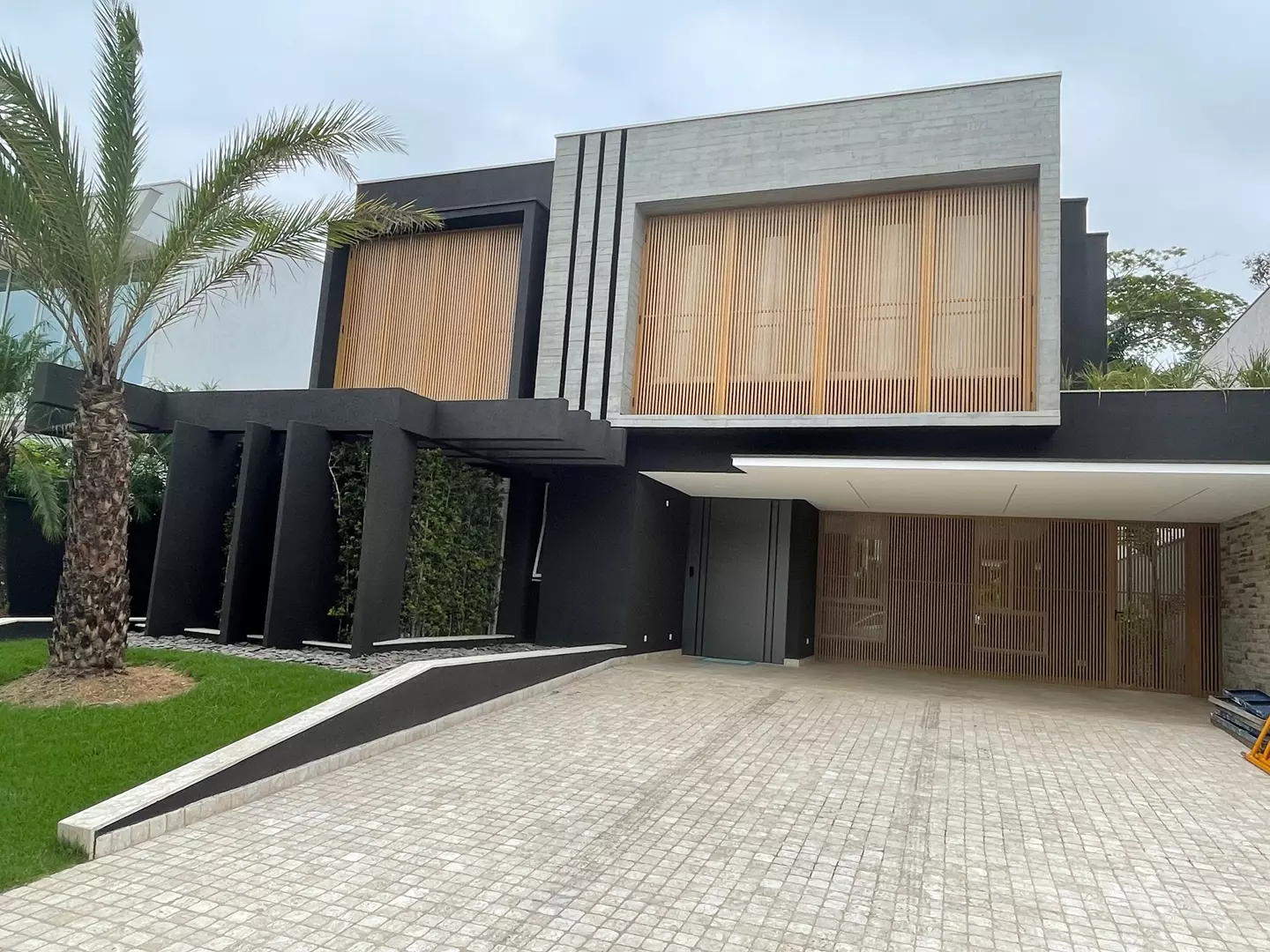 CASA DE LUXO