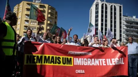 Milhares de portugueses protestam em Lisboa contra imigrantes