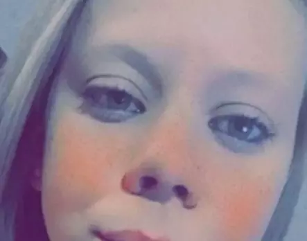 Mãe de 28 anos morre ao trocar a fralda da filha recém-nascida