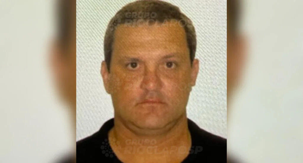 Mulher mata marido a facada