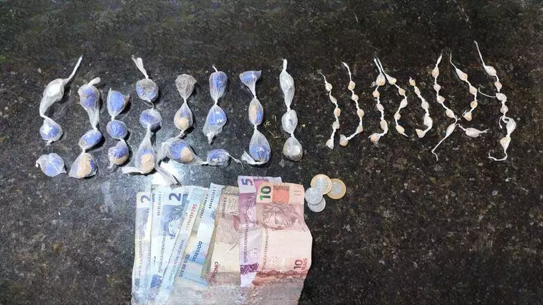 Vendedor de drogas foi pego no Aracy