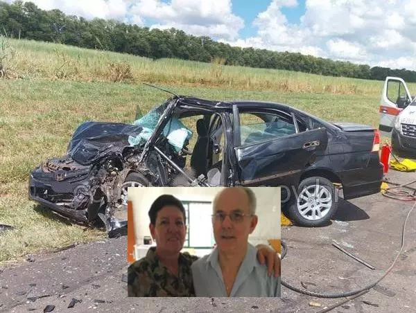 Casal perde a vida em colisão frontal