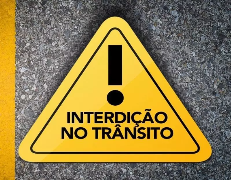 SAAE interdita ruas para reparos