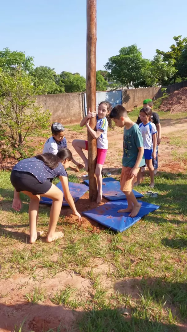 Coluna do Professor Deoly: Celebrando a Magia, Alegria e Inocência da Infância!