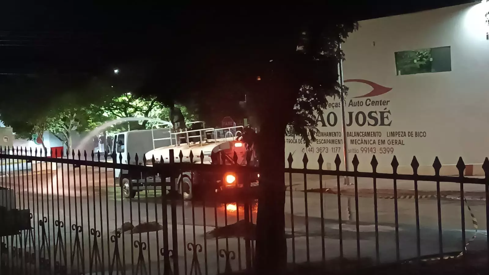 Derramamento de óleo fere motociclista em Ivaté