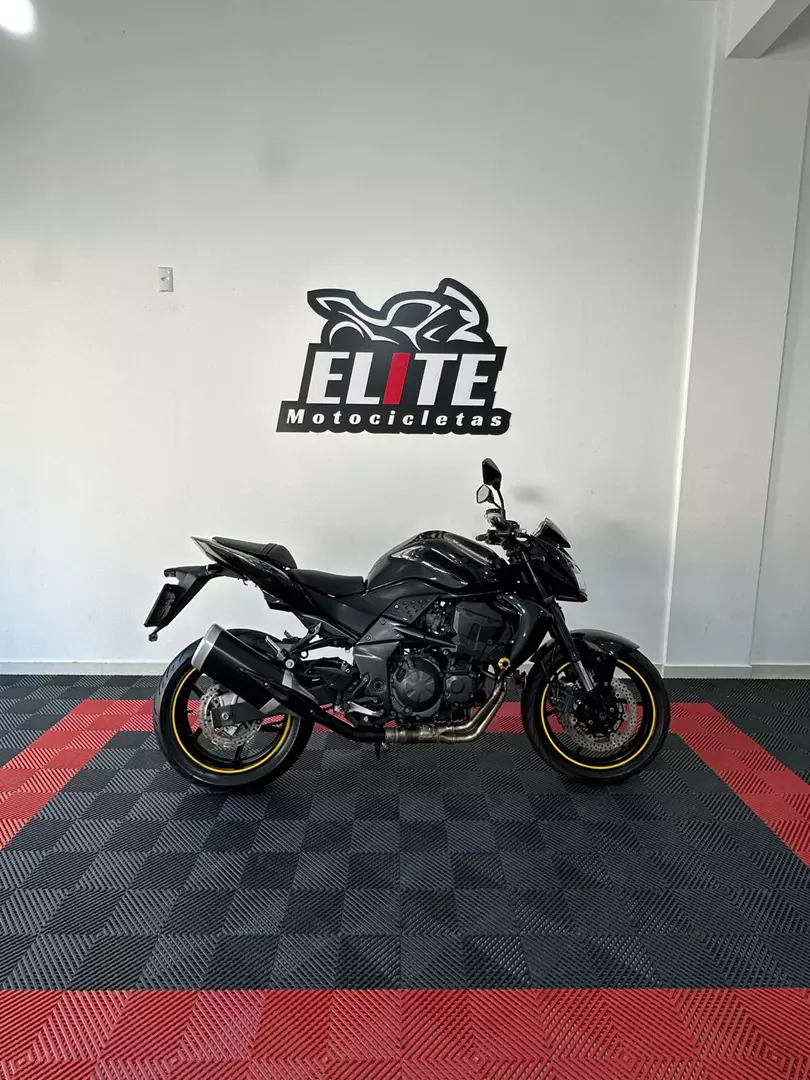 Kawasaki Z 750 2012 Preta
