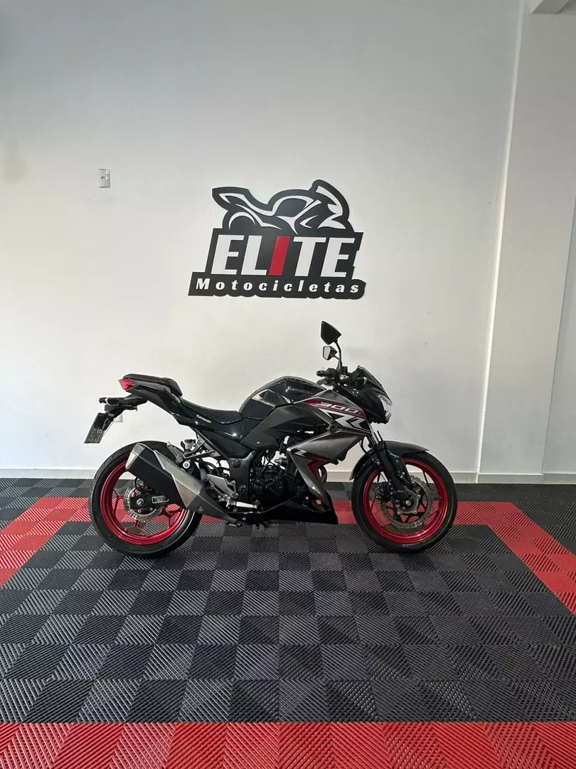Kawasaki Z 300 2019 Preta