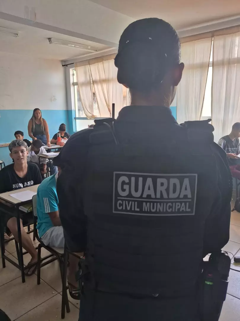 Guarda Civil Municipal promove palestra sobre enfrentamento à violência contra a mulher