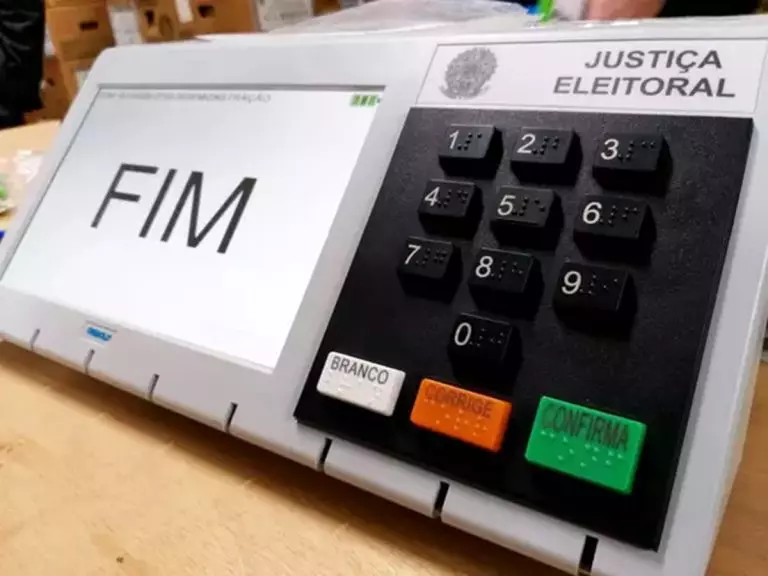 Alta abstenção aponta desesperança dos brasileiros com a política Alta abstenção aponta desesperança dos brasileiros com a política