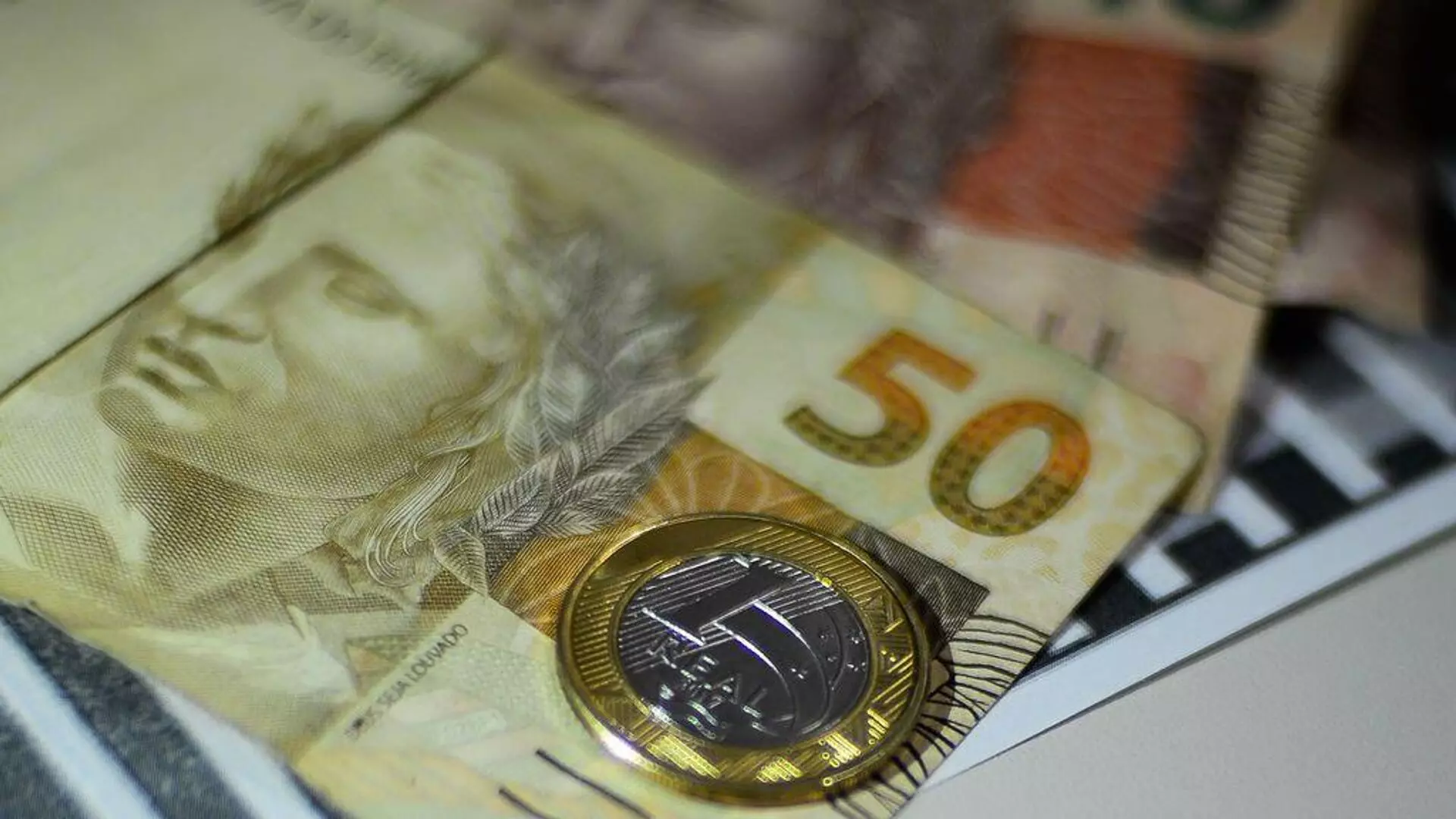 'Obviamente não são neutras': se a economia cresce, por que as previsões do mercado são pessimistas? 'Obviamente não são neutras': se a economia cresce, por que as previsões do mercado são pessimistas?