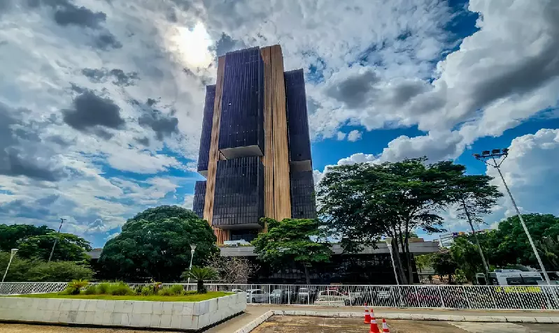Boletim Focus: mercado financeiro eleva inflação de 5,68% em 2025 Boletim Focus: mercado financeiro eleva inflação de 5,68% em 2025