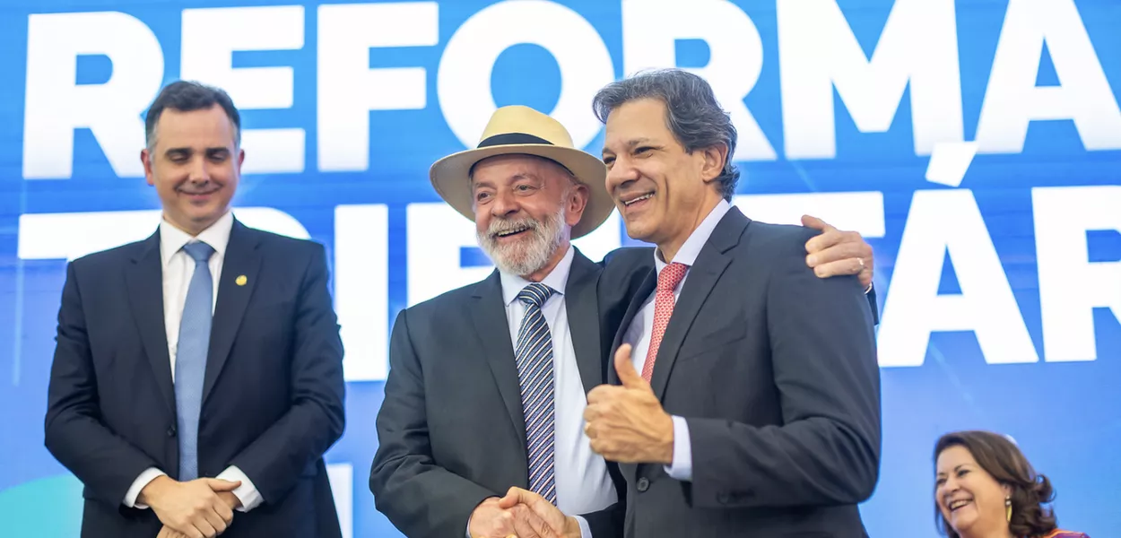 Governo Lula propõe tributar dividendos para compensar isenção do Imposto de Renda até R$ 5 mil